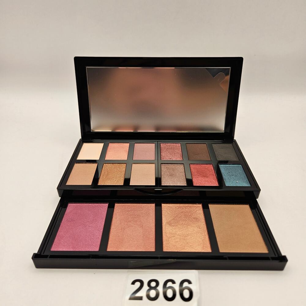 LANCOME A PARISAN WANDERLUST EYE AND FACE PALETTE 16 SHADES NWOB